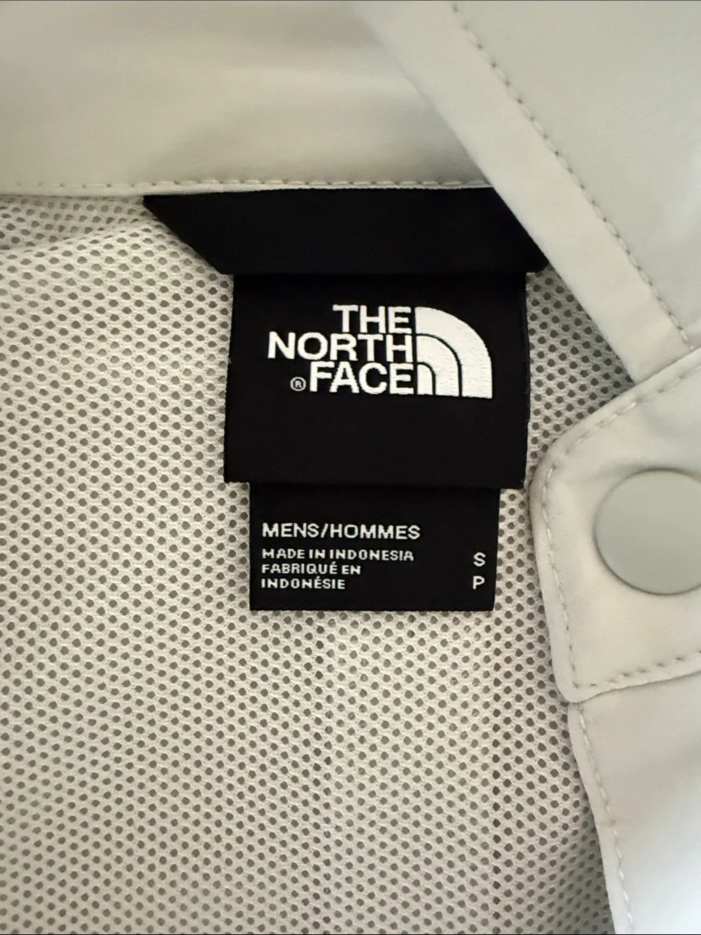 The North Face Men’s Light Gray Button-Front Travel Shirt